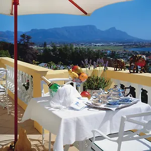 Colona Castle 5* Lakeside